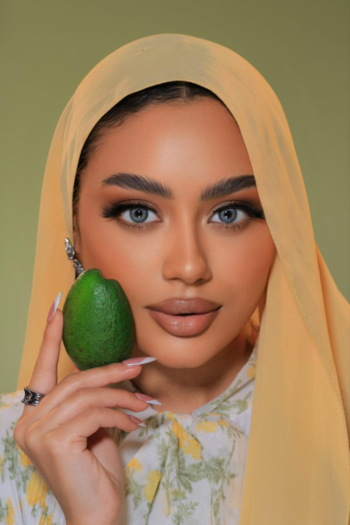 Jolie Gray - Image 2